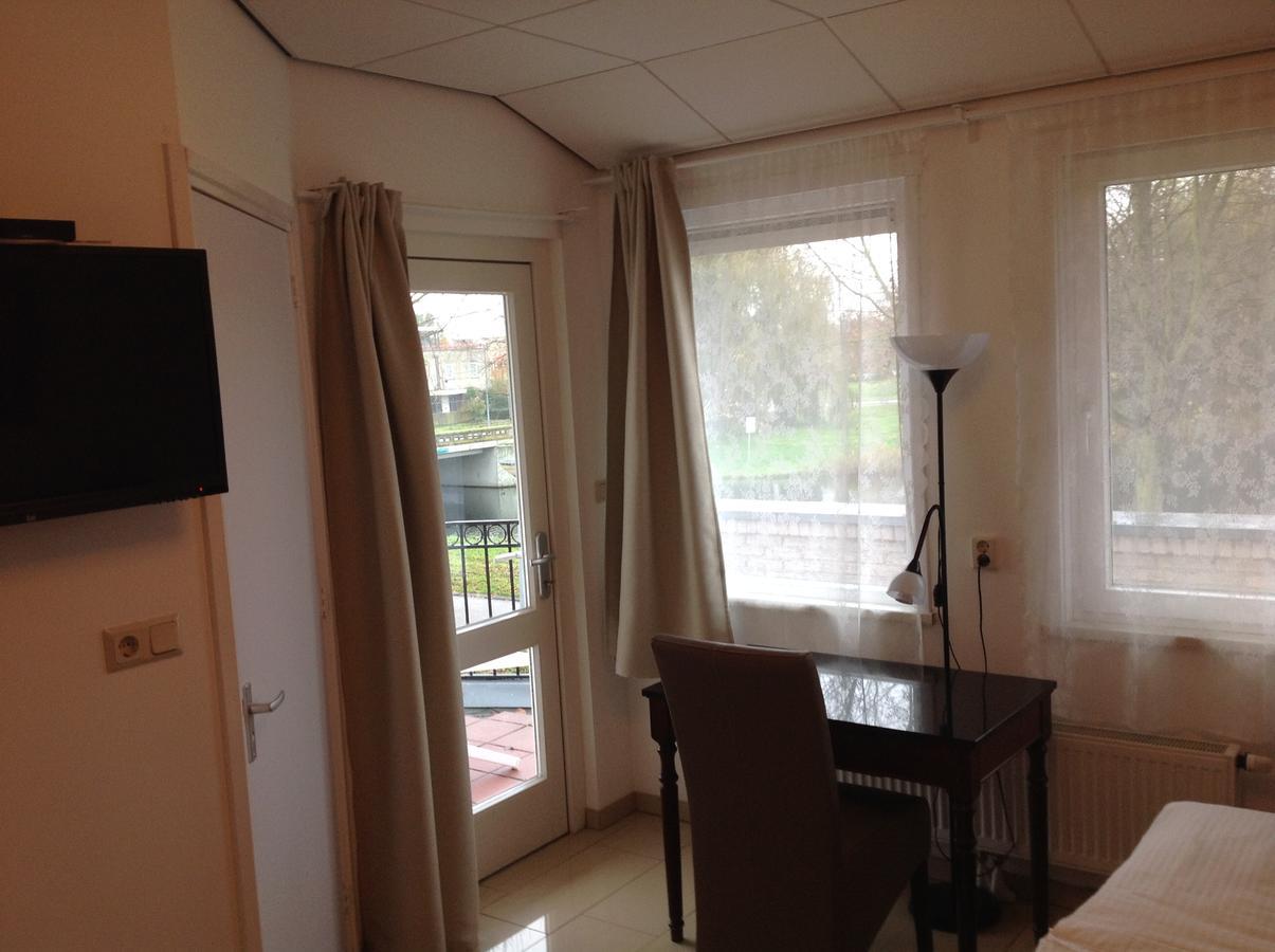 B&B Het Witte Huis Almere Exteriör bild